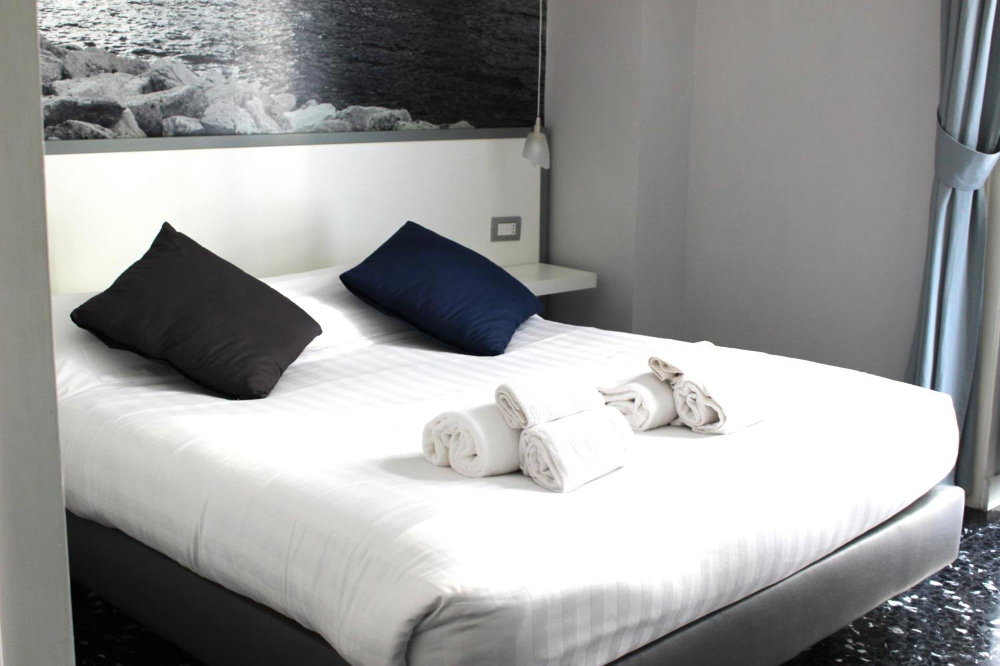 Beverello Rooms Nápoly Kültér fotó