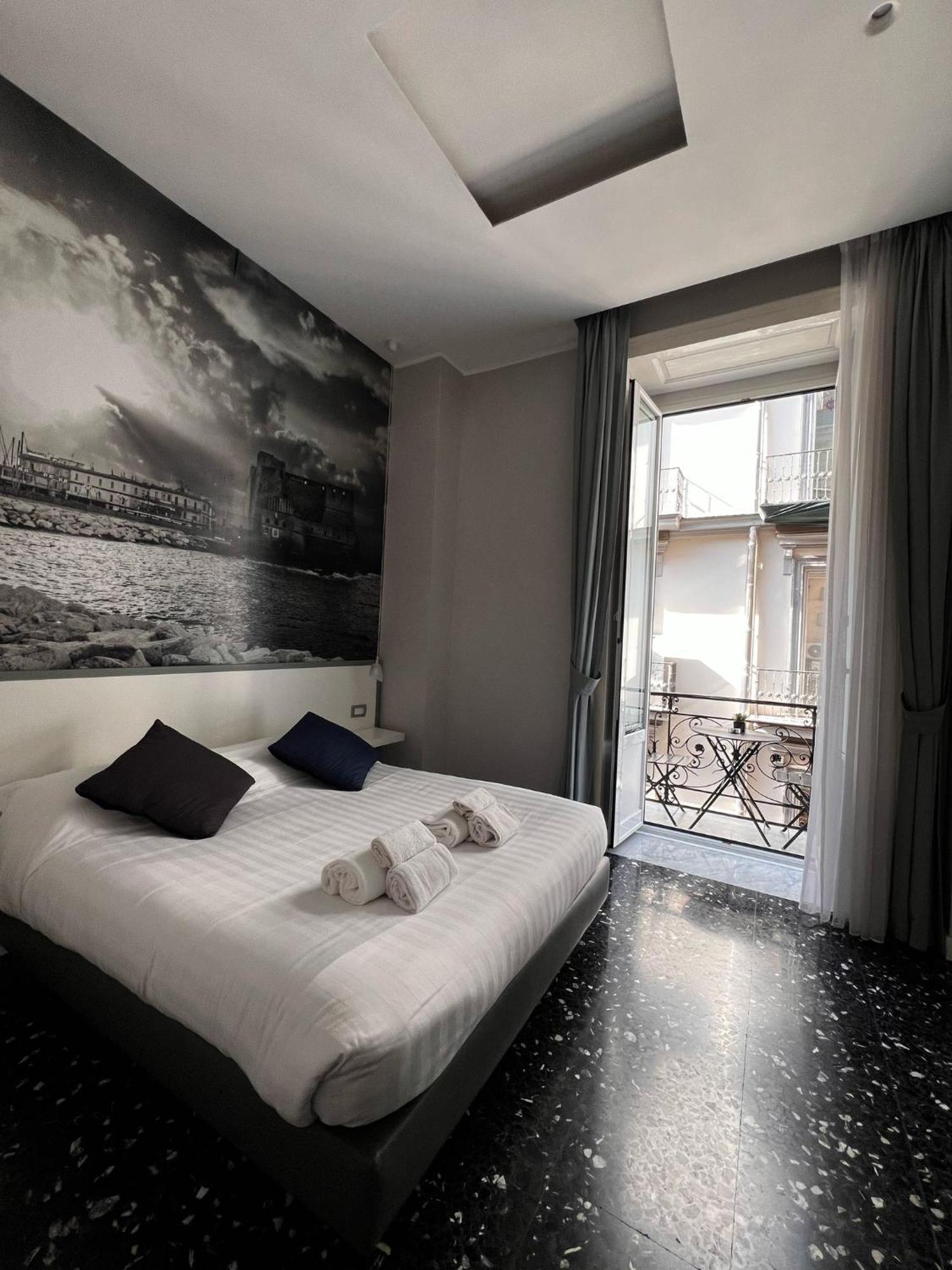 Beverello Rooms Nápoly Kültér fotó